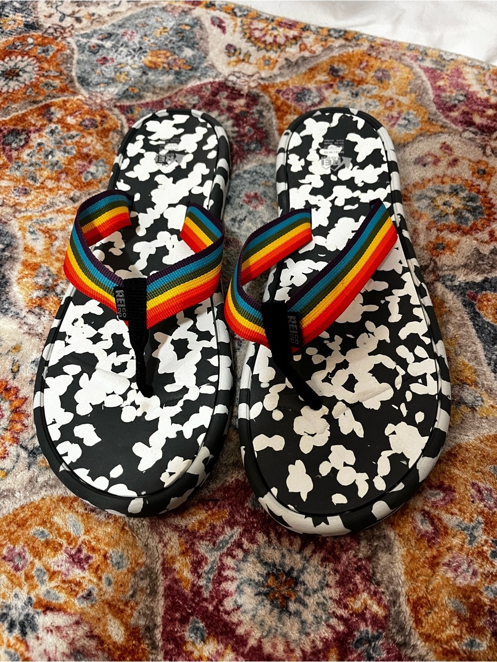 REI Co-op Rainbow Strap Printed Flip Flops Sandals Men's 12 / Women's 13